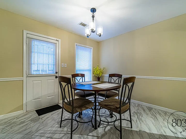 Saganaw Dr — Photo 1
