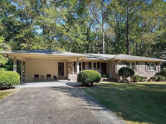 2nd image of 602 Fernway Dr