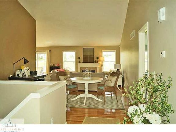 3rd image of 517 Wendover Dr