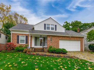 24016 Edgehill Dr, Cleveland, OH 44122