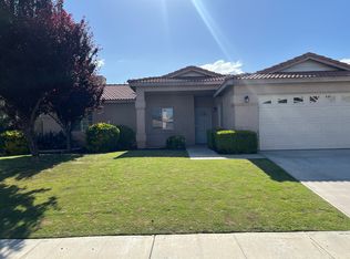 608 Isla Bonita St, Bakersfield, CA 93307
