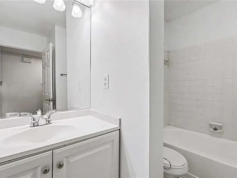 3960 Riverlook Pkwy SE #203 — Photo 15