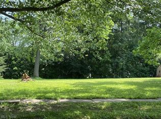 1136 Trentwood Dr, Akron, OH 44313