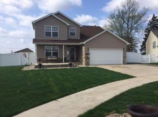 1701 108th Pl, Crown Point, IN 46307