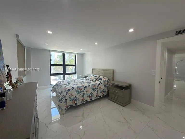 1800 Collins Avenue Cu #3H — Photo 15