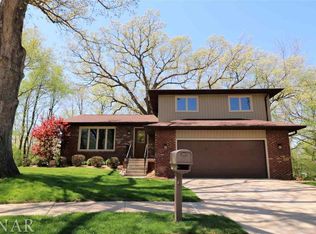 3501 N Marbleway Dr, Peoria, IL