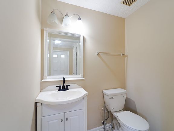 4th image of 5514 Whitfield Ct