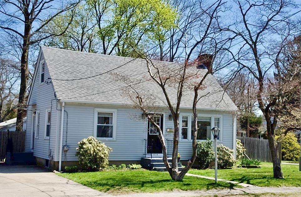 218 Norwood Ave, Warwick, RI 02888 Zillow