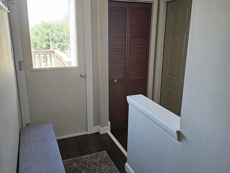 224 Laurel Dr — Photo 18