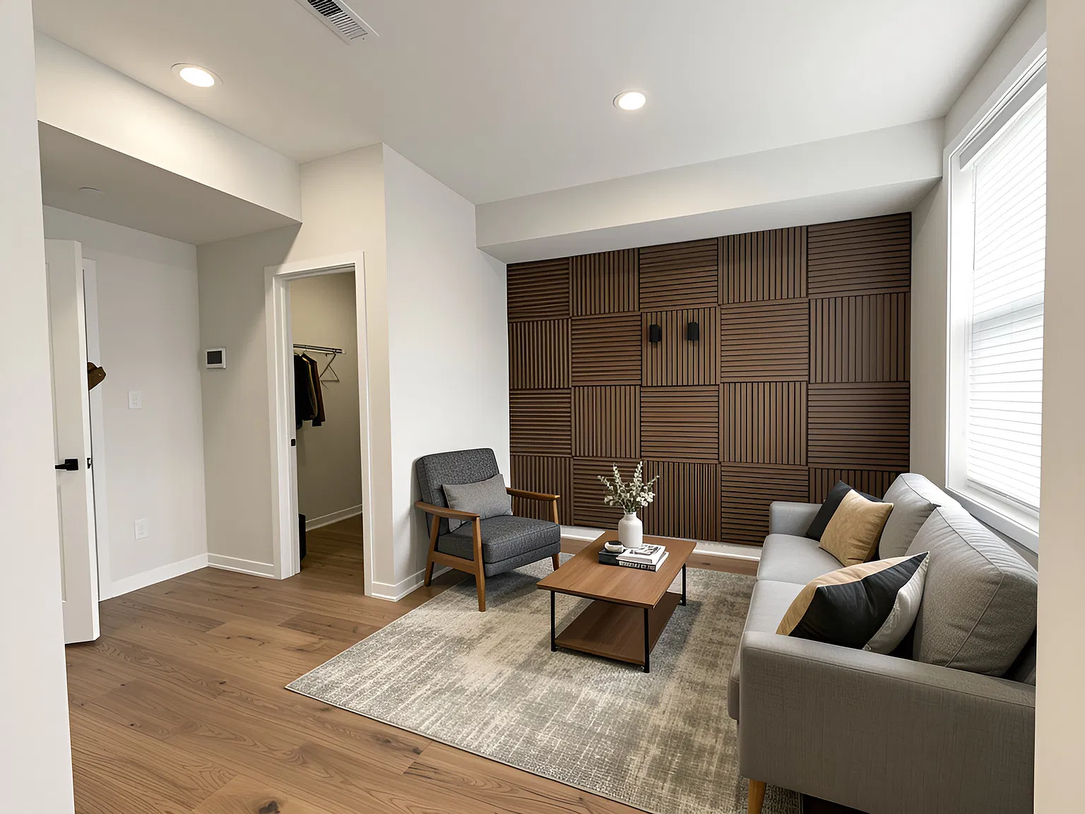 3 bed, 2027 sqft, $4,000 — Photo 2