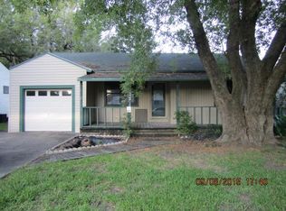 2806 Boyd Ave, Groves, TX 77619