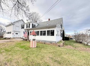 15 Washington St, Rochester, NH 03867