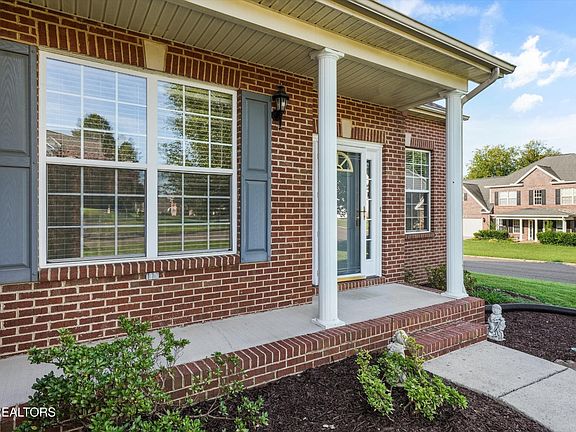 5th image of 7512 Cherry Blossom Ln