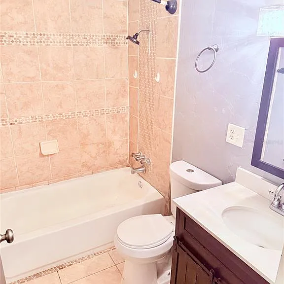 6519 W Newberry Rd #211 — Photo 12