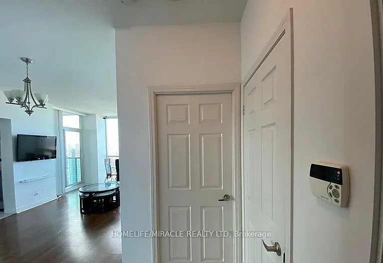 208 Enfield Pl #3909 — Photo 4