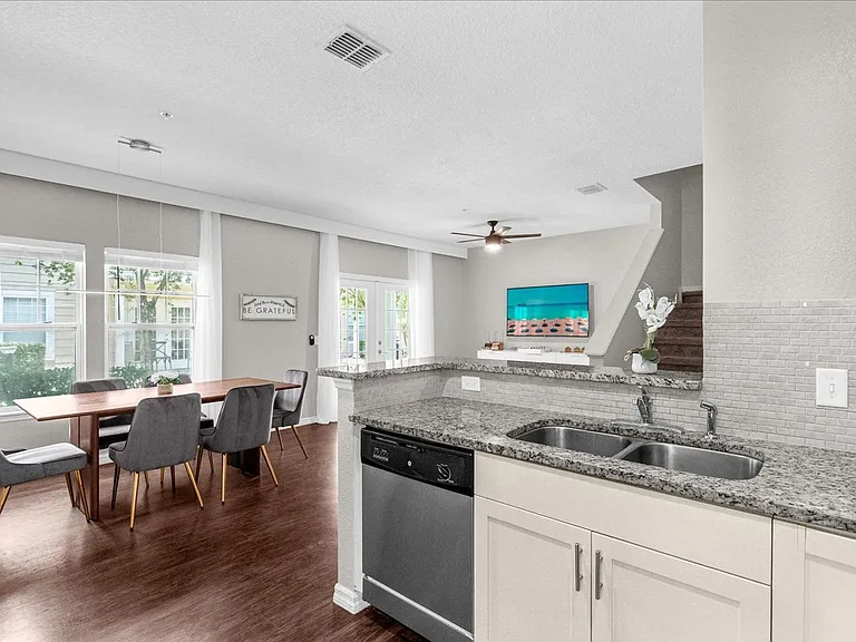5350 Diplomat Ct #108 — Photo 9