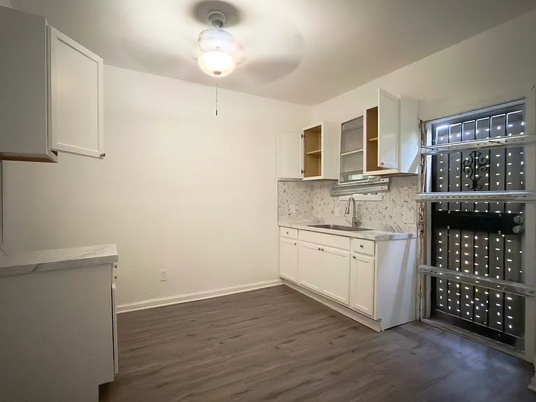5406 Iroquois St — Photo 5