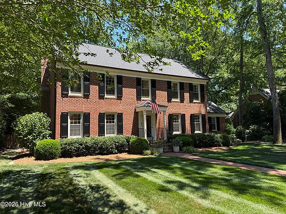 2nd image of 2304 Sulgrave Drive NW