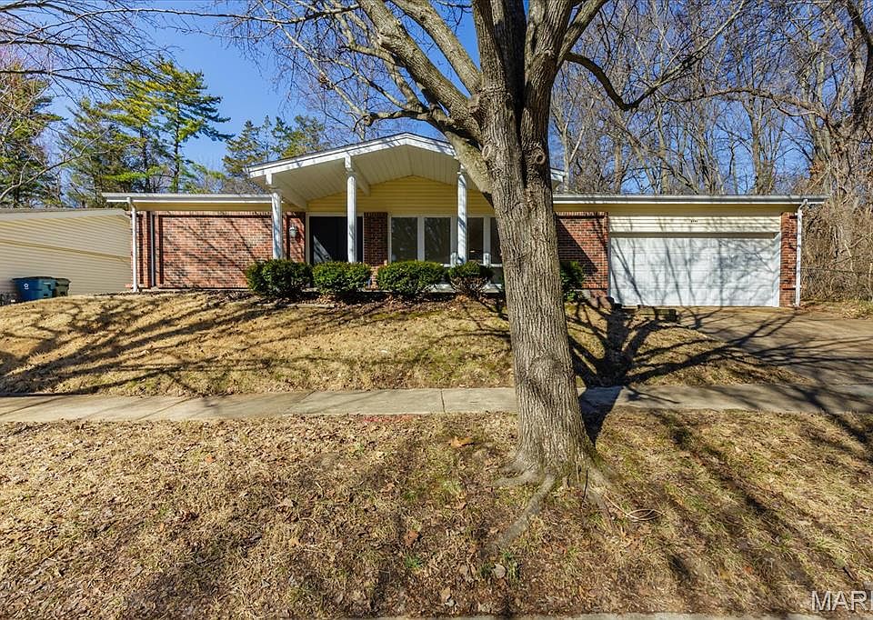 1st image of 5489 Limerick Dr