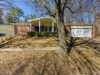5489 Limerick Dr, Saint Louis, MO, 63128