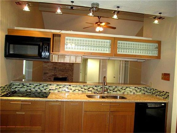3rd image of 10511 Juniper Glen Dr