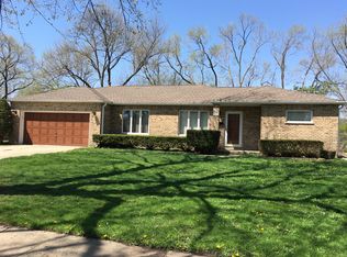 640 Ashland St, Hoffman Estates, IL 60169
