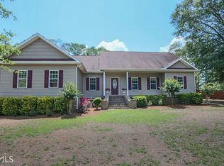 228 Jeanne Dr, Cochran, GA 31014