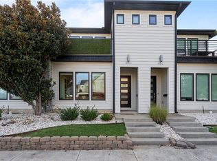 402 SW C St, Bentonville, AR 72712