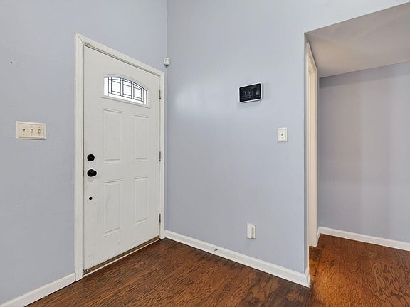 2nd image of 5204 Bentgrass Dr