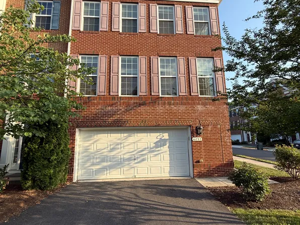 6257 Casdin Dr, Alexandria, VA 22310