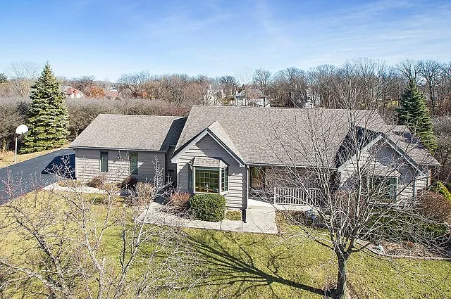 3445 Beckwith Ln photo 1