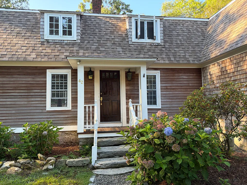 42 Rodman St