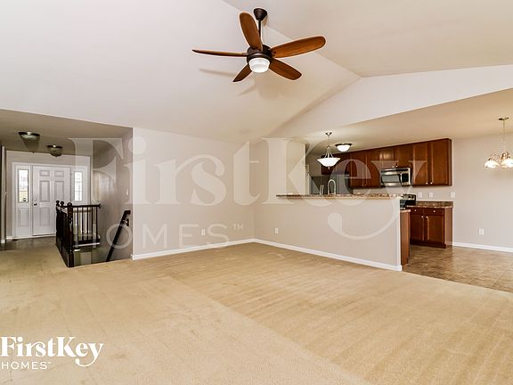 3rd image of 137 Boardwalk Gardens Dr