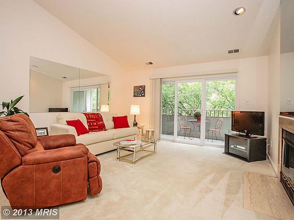 5th image of 7715 Lafayette Forest Dr APT 31