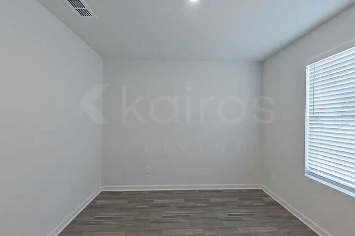 4 bed, 2.5 bath, 2014 sqft, $2,245 — Photo 4