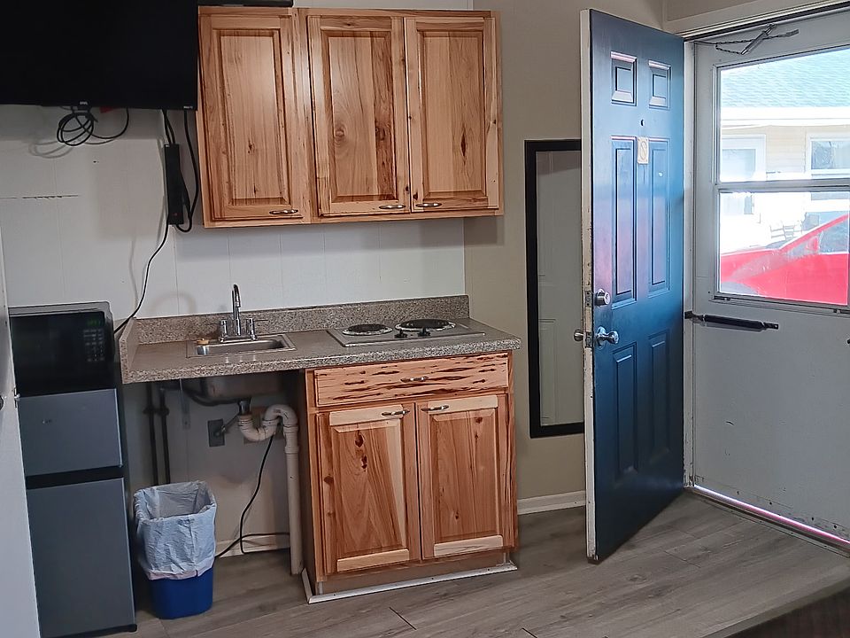 1st image of 803 Western Ave #116