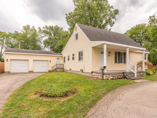28427 Hennepin St, Garden City, MI 48135