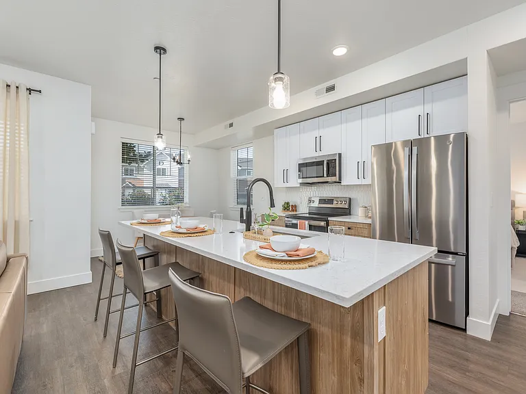 Olivia Apartments — Photo 28