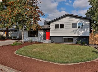 350 NE 167th Pl, Portland, OR 97230