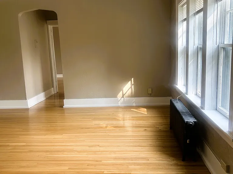 Tipperary Hill Apartments — Photo 11