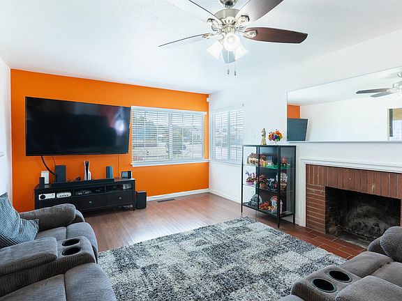 4th image of 103 Dieninger St