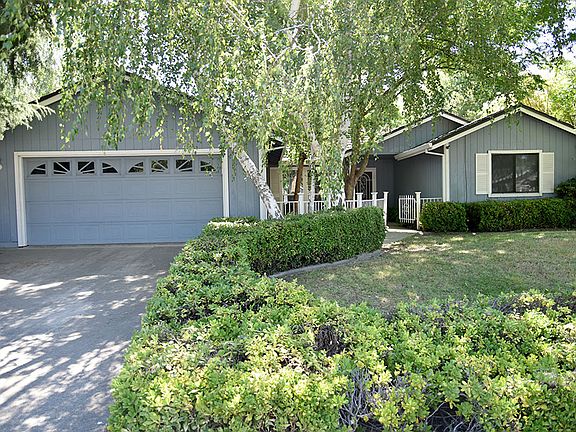3rd image of 7353 Rush River Dr