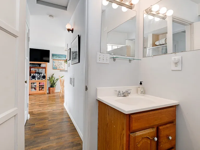 720 San Luis Rey Pl — Photo 5