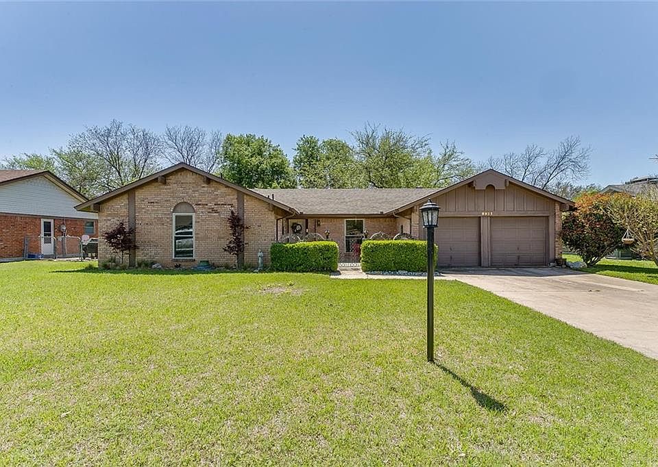1st image of 8921 Mahan Dr