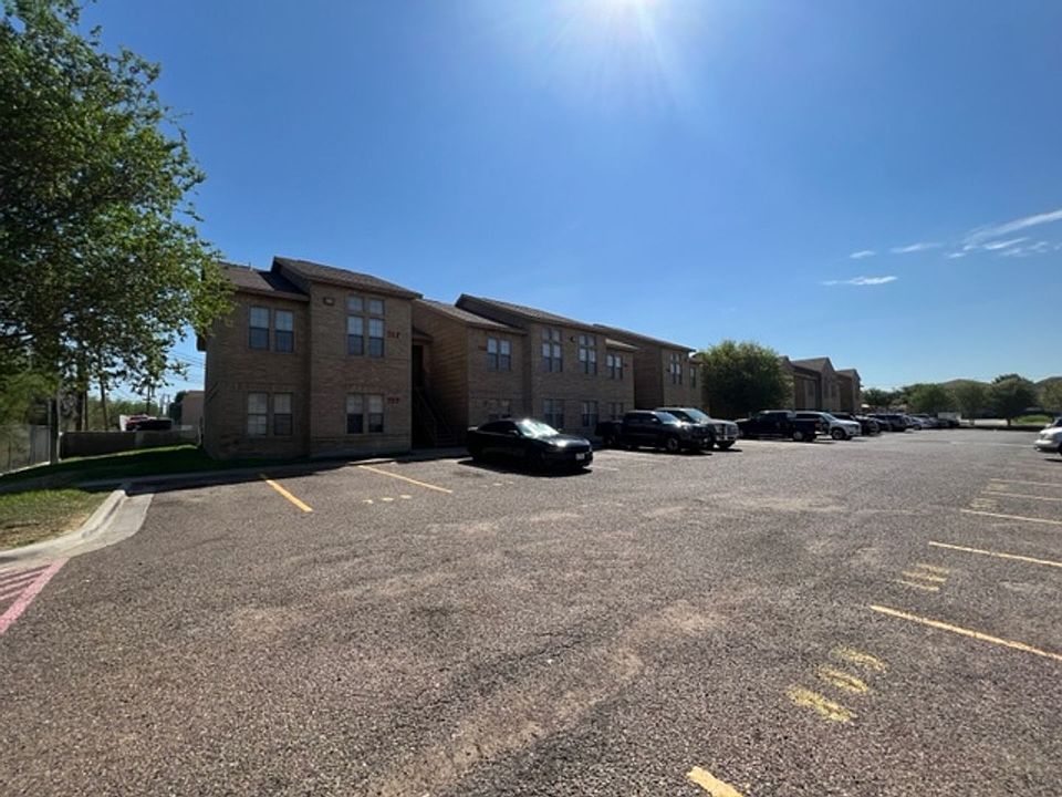 1st image of 412 Shiloh Dr #703