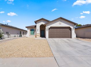 209 Flor Papagayo Way, Socorro, TX 79927