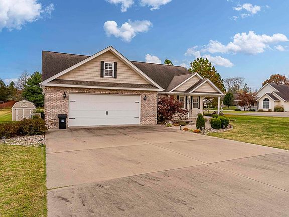 4th image of 11861 Stephen Dr