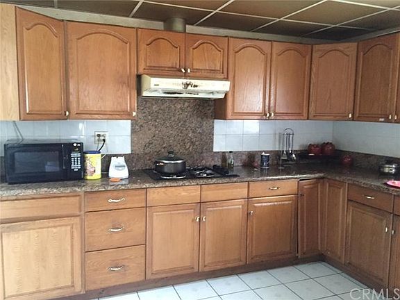 5th image of 4903 Elton St