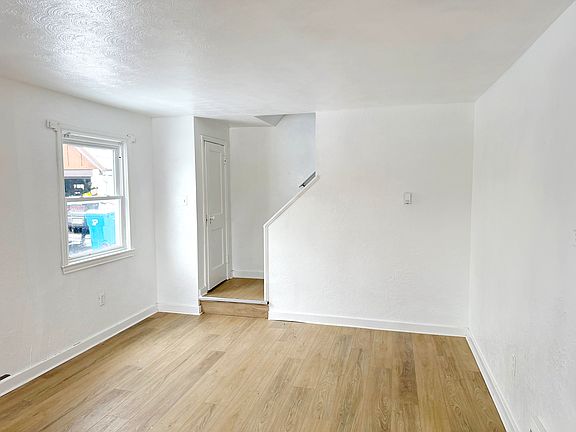 First floor _ bright and airy living room