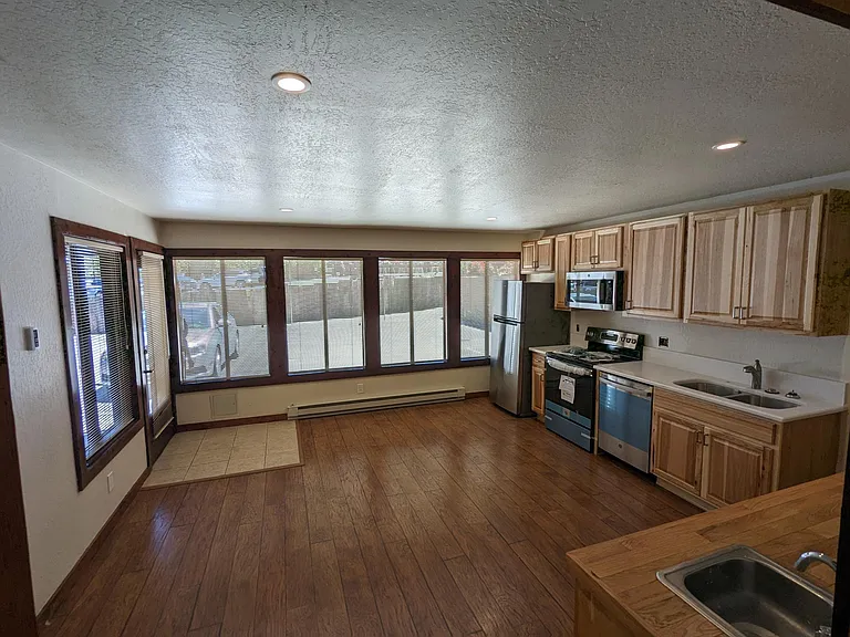 605 W Lake Blvd #3 — Photo 1